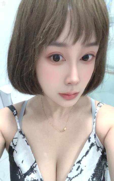 可爱腼腆大胸小妞-69俱乐部