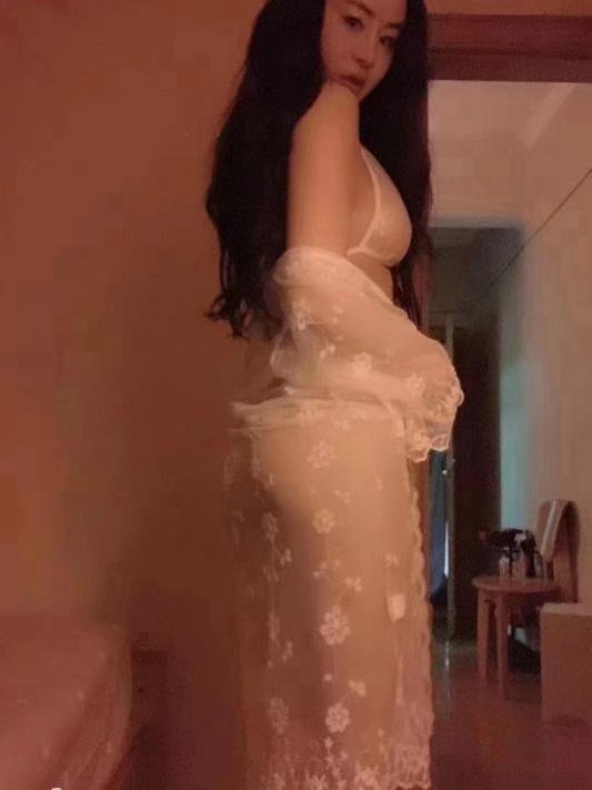 性感尤物卡卡-69俱乐部