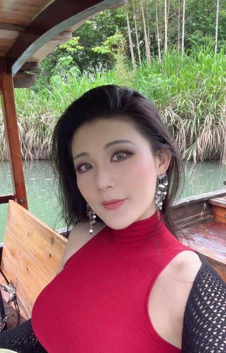 大肥臀美女老师-69俱乐部