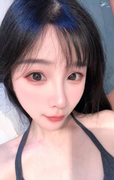 上城翘臀小女友乐乐-69俱乐部