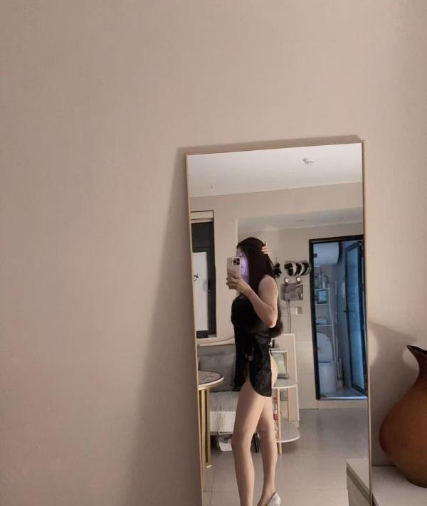 滨江制服骚女-69俱乐部