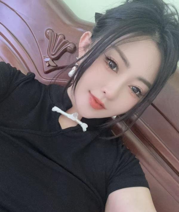 河东护士兼职妞妞-69俱乐部