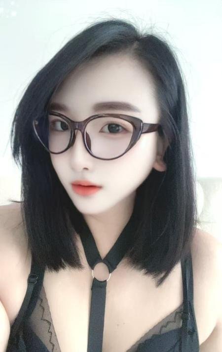 眼镜老师是骚货-69俱乐部