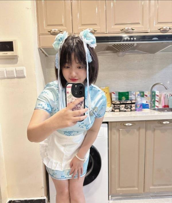 回锅小胖妹花花-69俱乐部