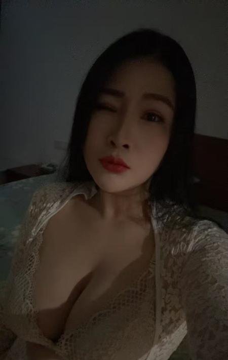体验胸器美女-69俱乐部