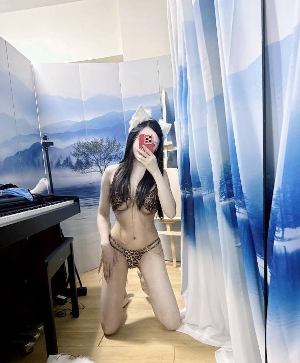 大胸长腿服务系老师-69俱乐部