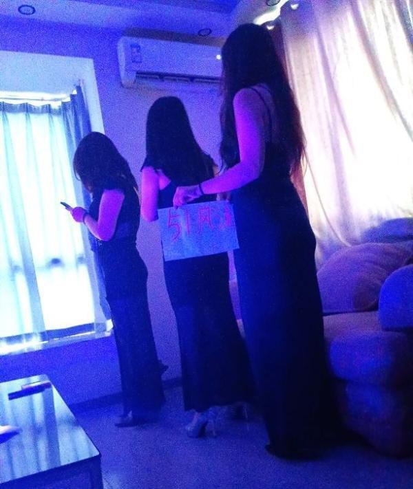 可双P三P巴蜀3姐妹-69俱乐部