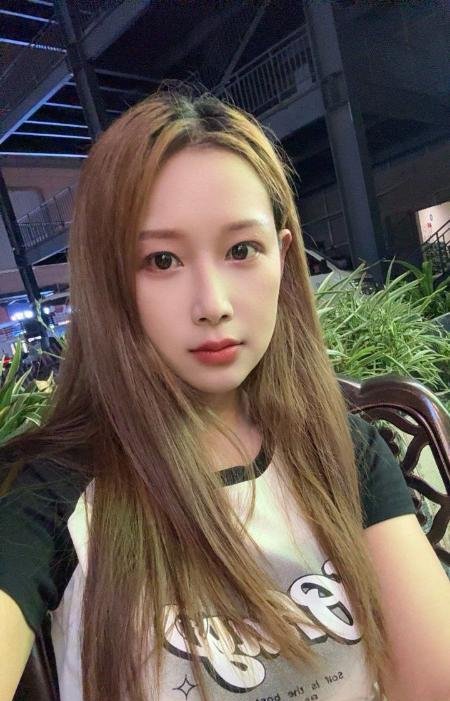 禅城性感美女-69俱乐部