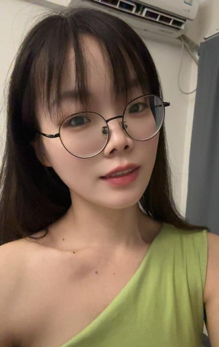 眼镜妹兼职诗诗-69俱乐部