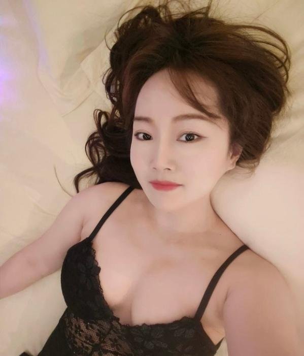 渝北大奶安妮-69俱乐部