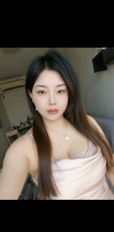 大胸小美女-69俱乐部