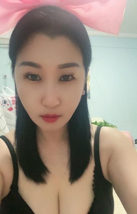 包夜大胸轻熟女-69俱乐部