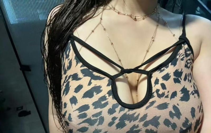 河东大胸妹芳儿-69俱乐部