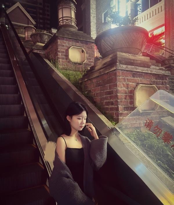 成都嫩妹-69俱乐部