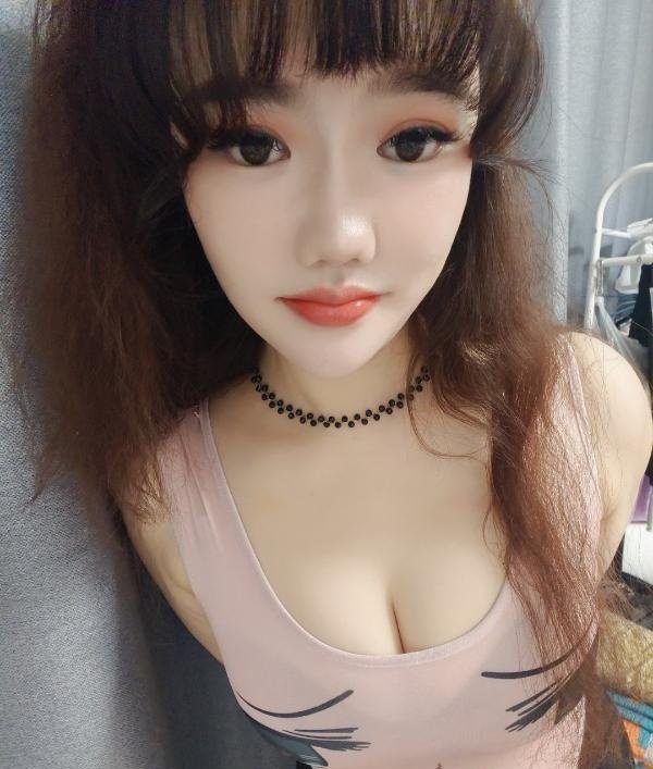 技术不错的巨乳妹-69俱乐部