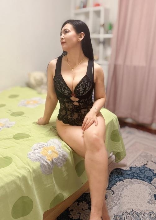 合生汇巨臀人妻-69俱乐部