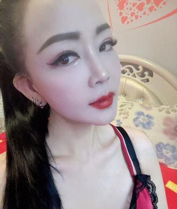 花果园妩媚少妇沐子-69俱乐部