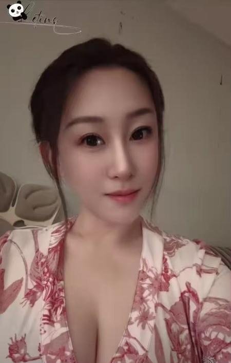 拉丝水床少妇琪琪-69俱乐部