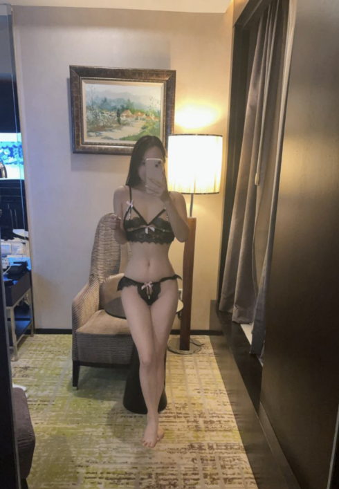 前凸后翘波大热情姐姐-69俱乐部