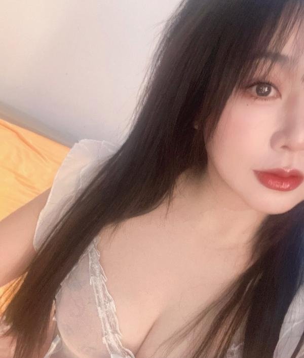 包夜希希美女-69俱乐部