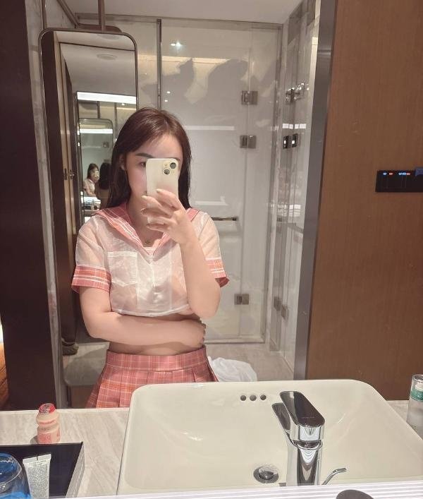 颜值漂亮大胸茶茶-69俱乐部