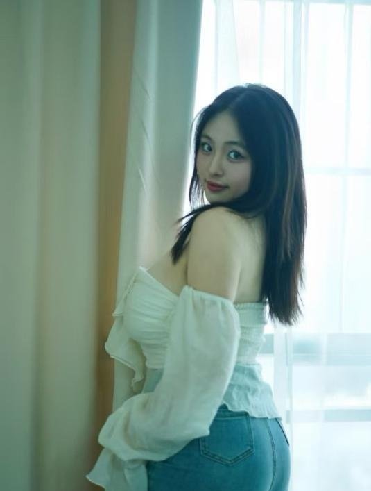 36D巨乳莎莎-69俱乐部