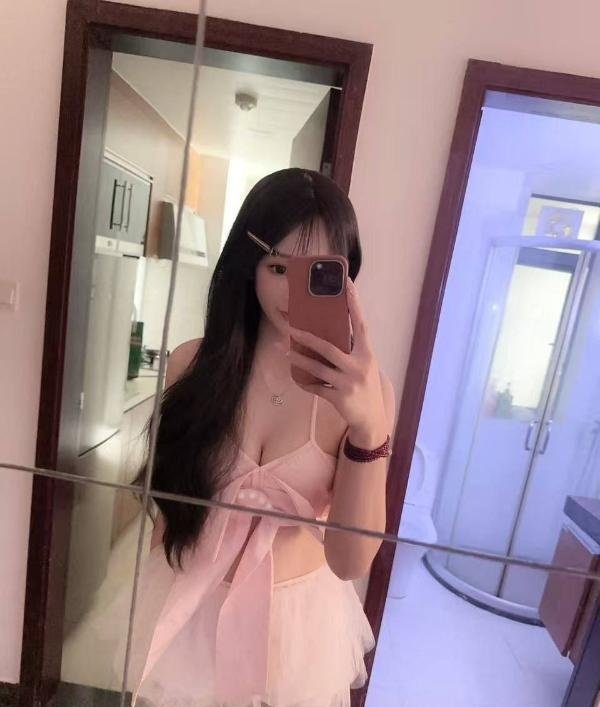 性感小草莓-69俱乐部