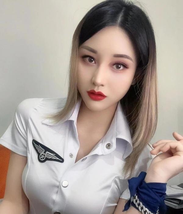 常熟制服诱惑美娜-69俱乐部