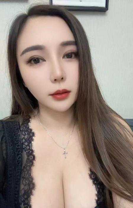 大奶吸精少妇-69俱乐部