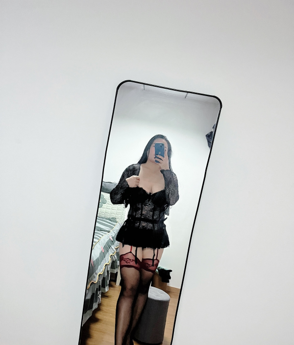 肥臀大奶骚妇-69俱乐部