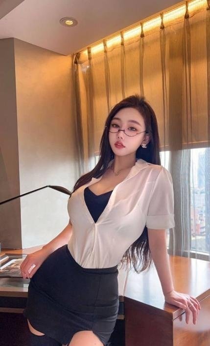 性感小蛮腰御姐服务-69俱乐部