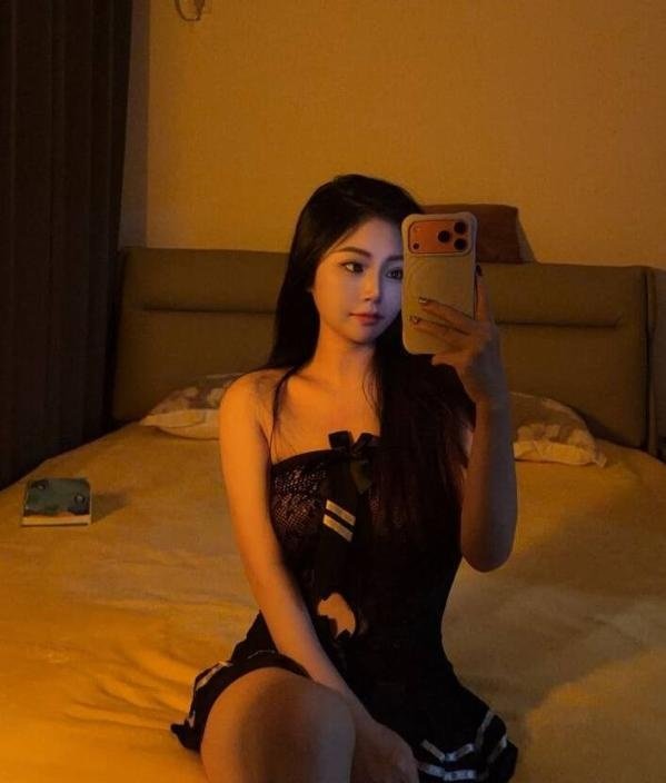 胸大臀翘mimi老师-69俱乐部